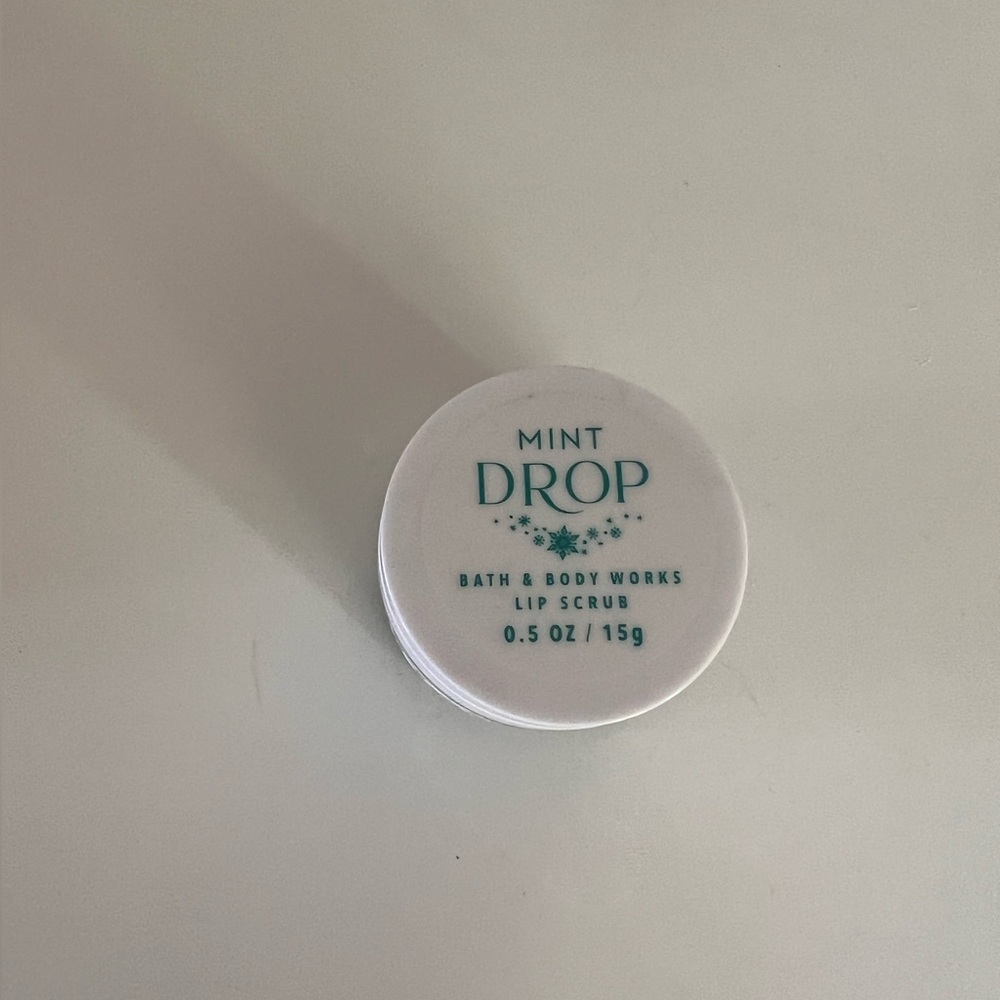 New Bath and Body Works Mint Drop Lip Scrub